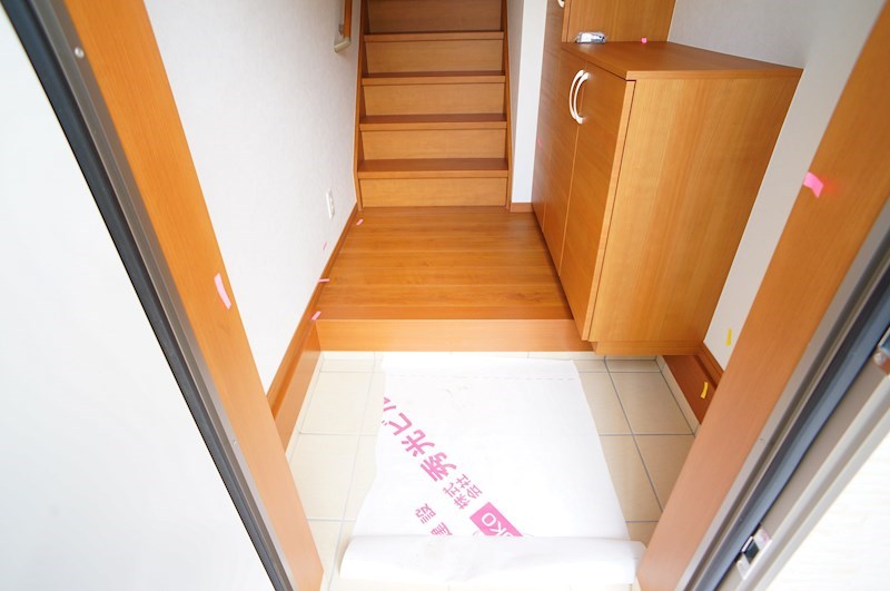 Alce御陵前 玄関