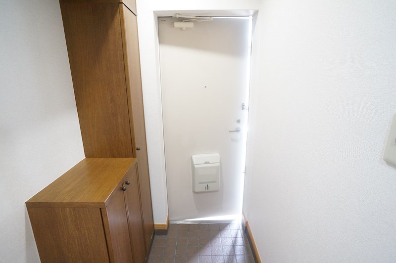 ソレアード泉川 玄関