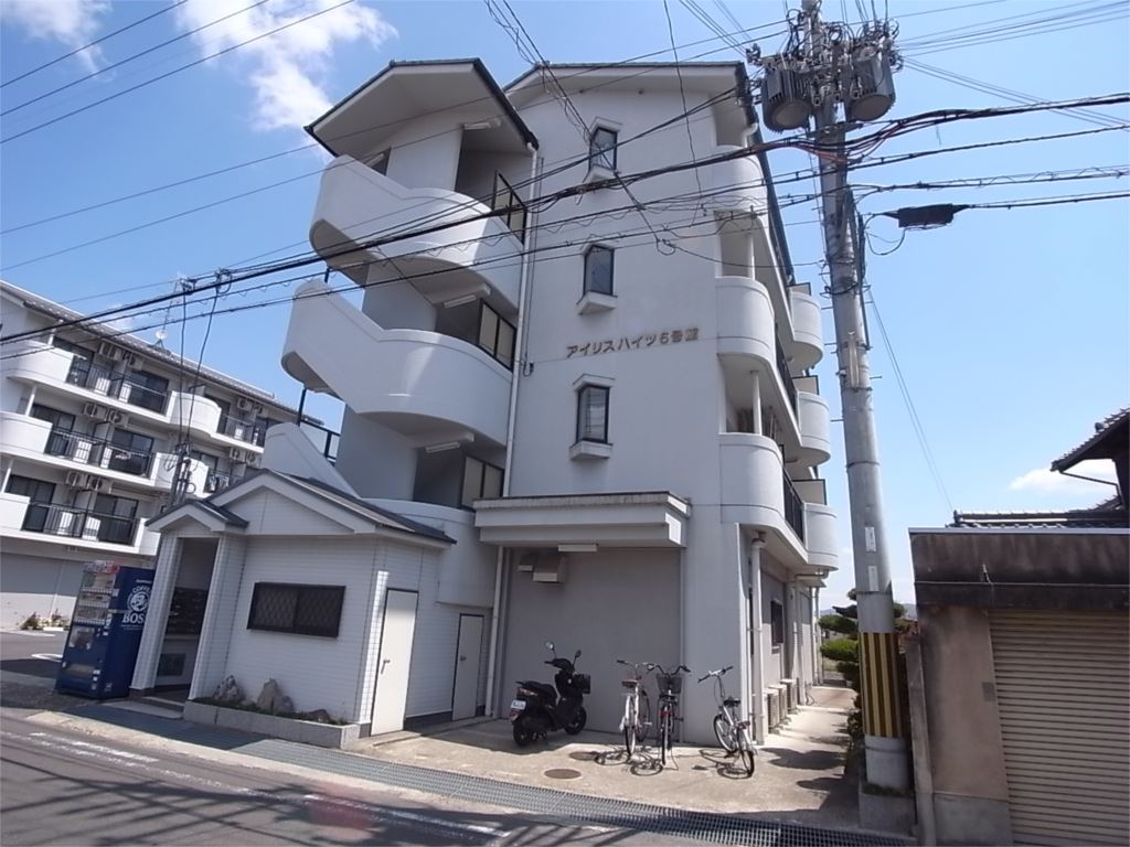 アイリスハイツ６号館 302号室 外観