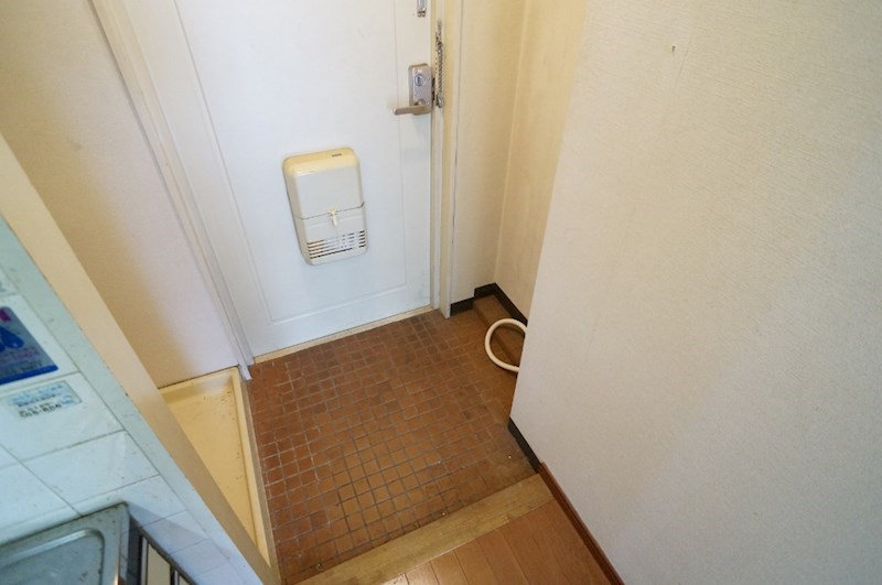 エクセレント河 玄関