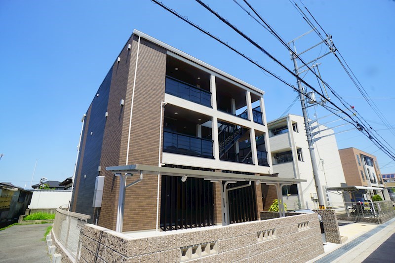 ガーデン・ヴィラ　サンサン 302号室 外観