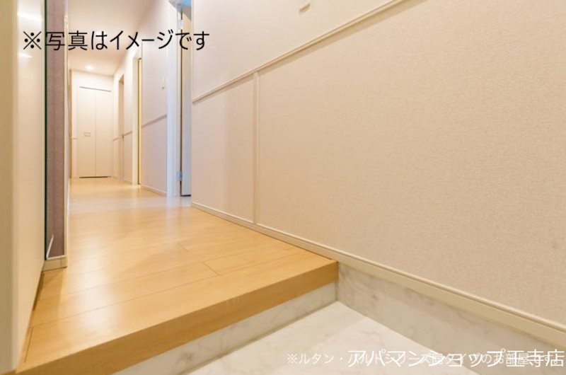 ヒルトップ　シャトー 玄関