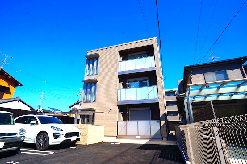 シャーメゾン北市 201号室 外観