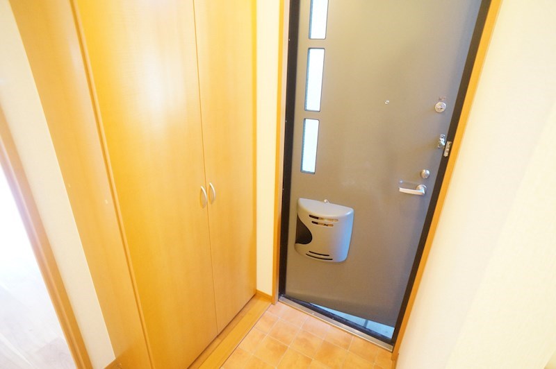 リビングタウン木津南　Ａ棟 玄関