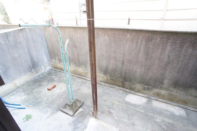 奈良市肘塚町戸建 ベランダ