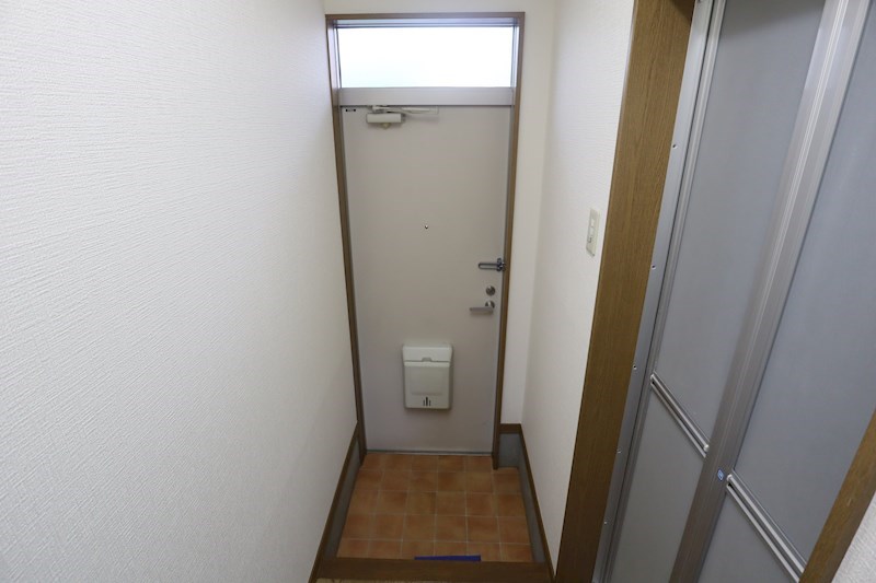 サンシーハウス 玄関