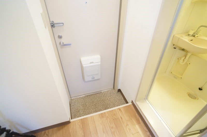 ジュネスⅡ号館 玄関