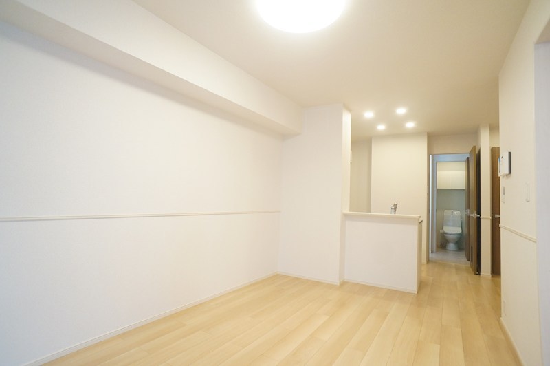 クレメント東九条B リビング