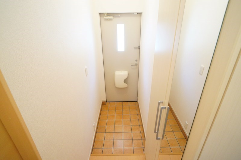 ジェルメ中山Ｂ 玄関