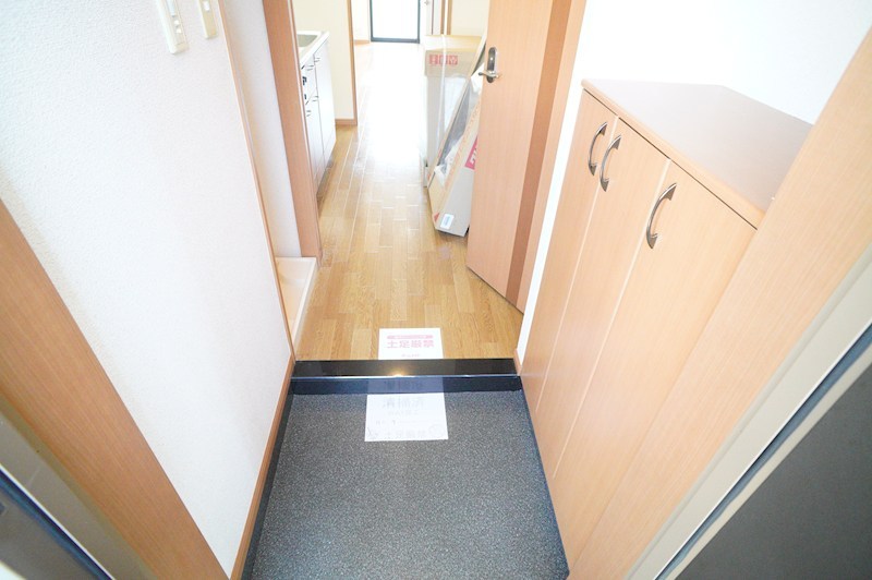 クリスタルビューⅠ 玄関