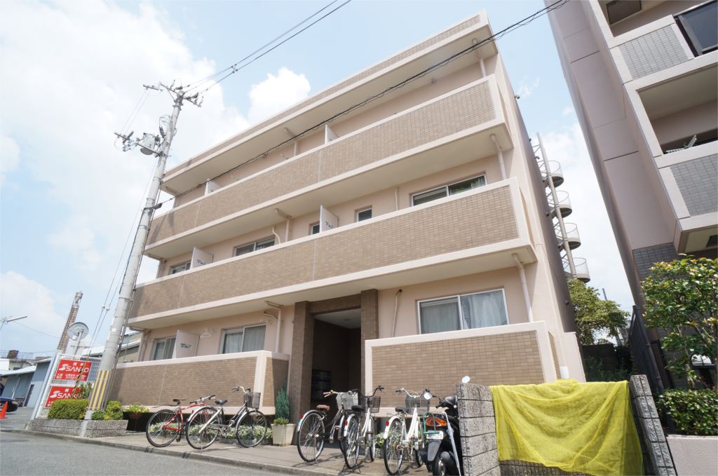 ＣＯＭＯ　ＨＯＵＳＥ 303号室 外観