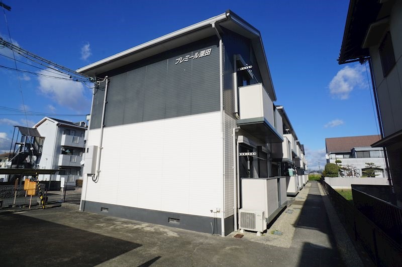 プレミール深田 203号室 外観