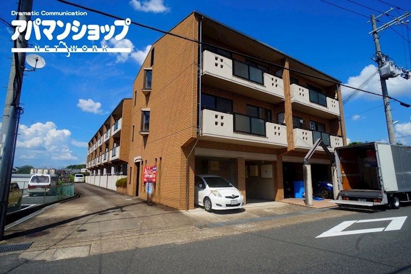 ベルコート生駒 106号室 外観