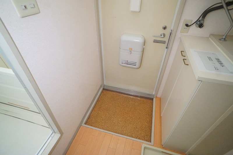 サムハイツ 玄関