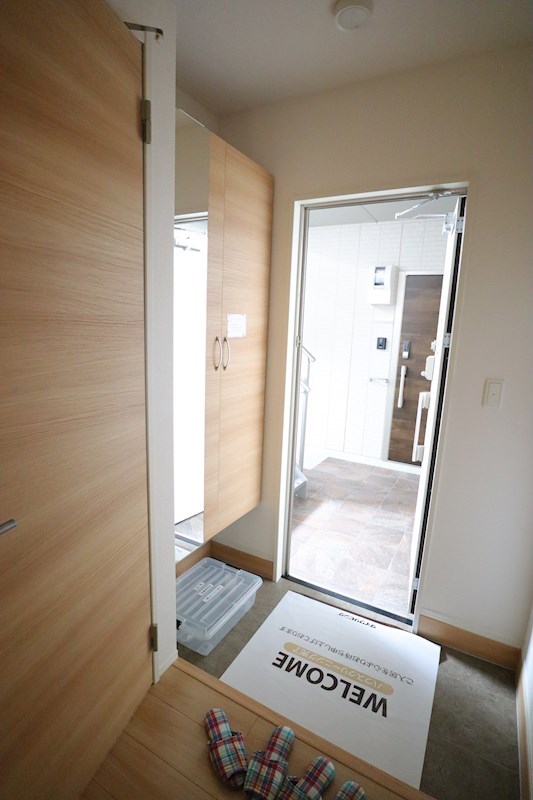 エストレヤ 玄関