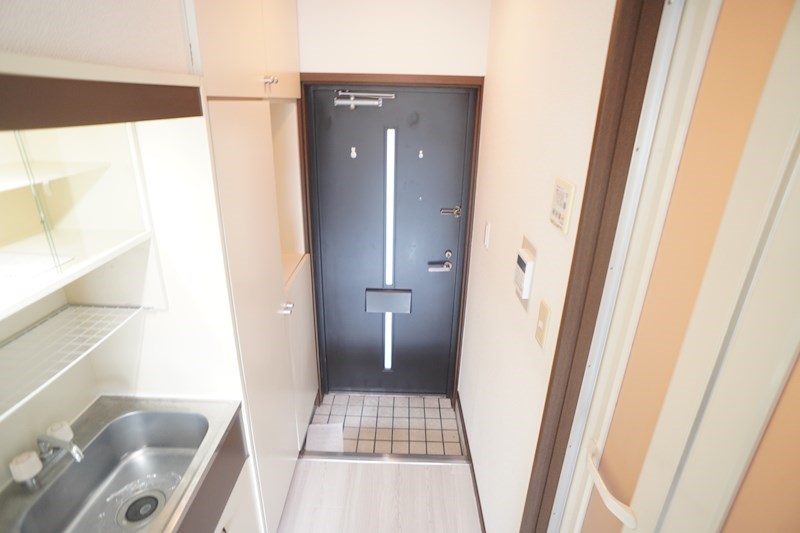 シティパレスあやめ池Ｐ-７ 玄関