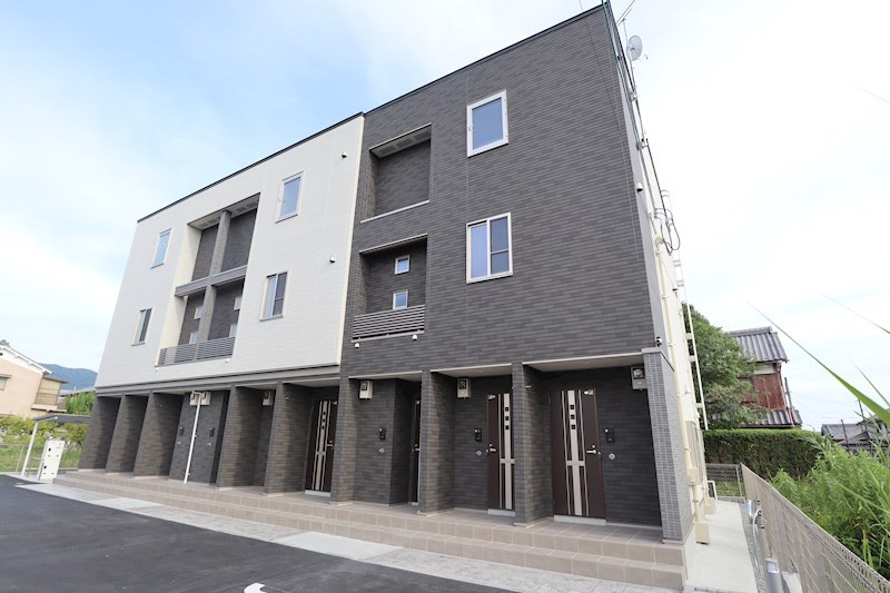 アネモスヒルズ天理Ⅱ 303号室 外観