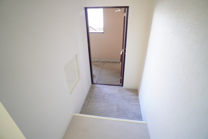 ハイツ平沼 玄関