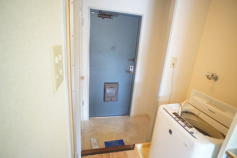 アビタシオンシミズ 玄関