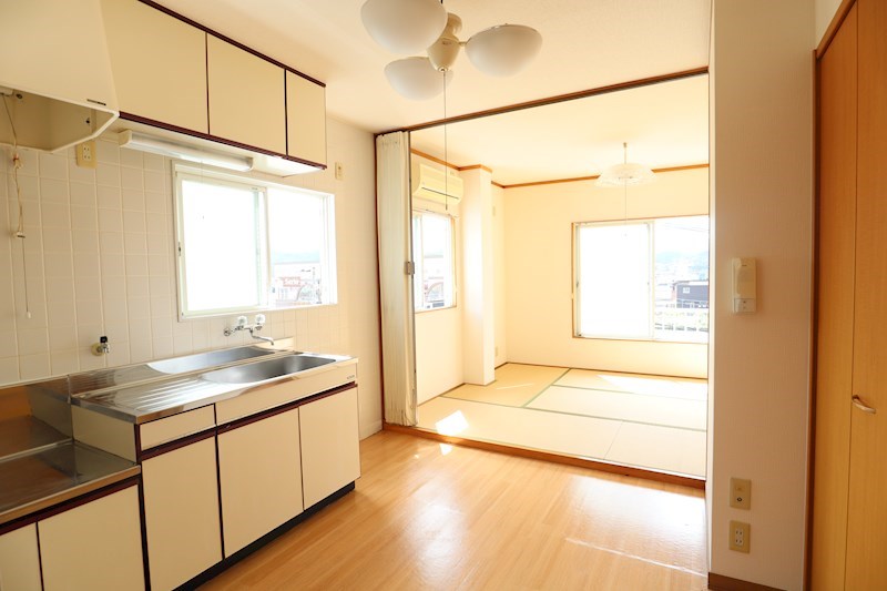 ジョイフルウエムラ リビング