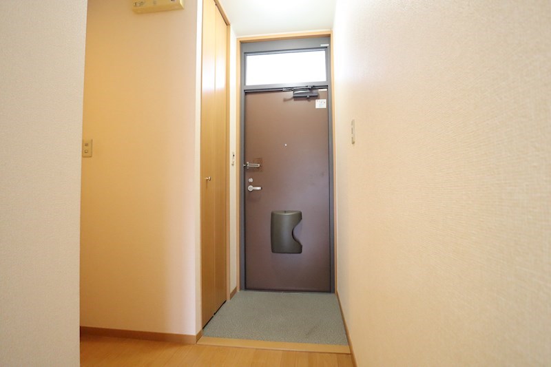 サンクコール朝和　A棟 玄関