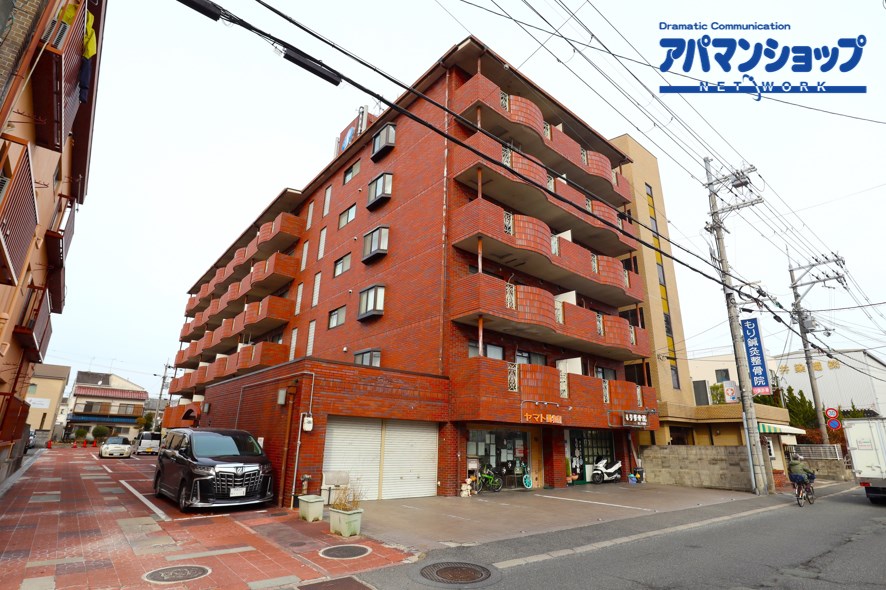 サンプラザ郡山 外観