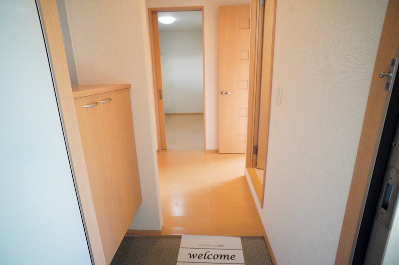 ラ・プリティモエ 玄関