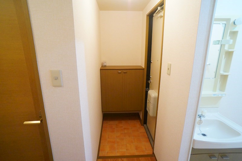 ビューテラスＢ 玄関