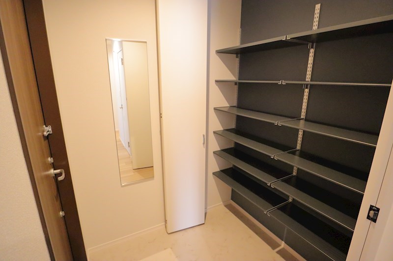 モンパルク生駒元町 玄関