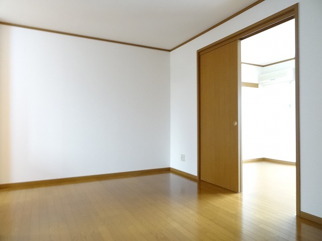 クレストール真美 リビング