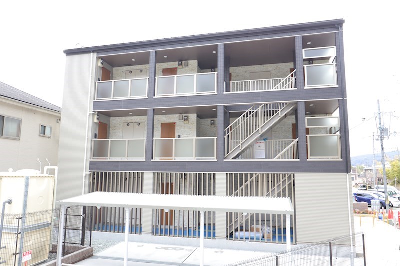 セレーノ東生駒C 103号室 外観