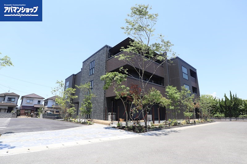 シャーメゾン　アヴニール 102号室 外観