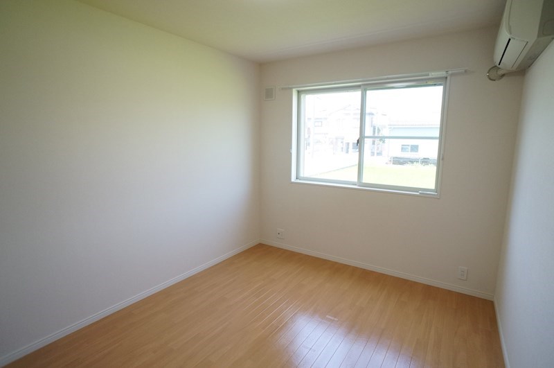 グリーンステージ ベッドルーム