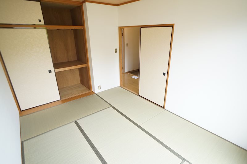 ソファレ高畑 ベッドルーム