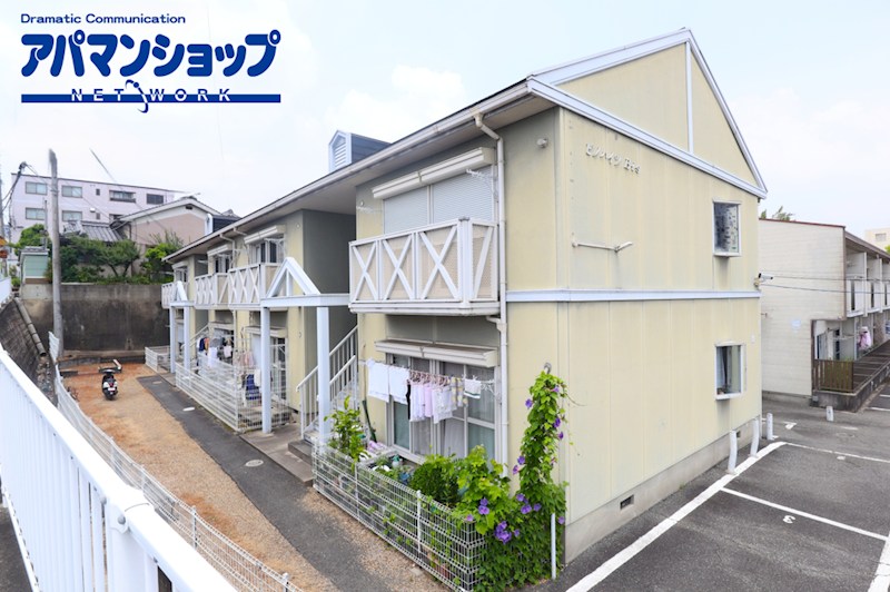 ピノハイツビス 外観