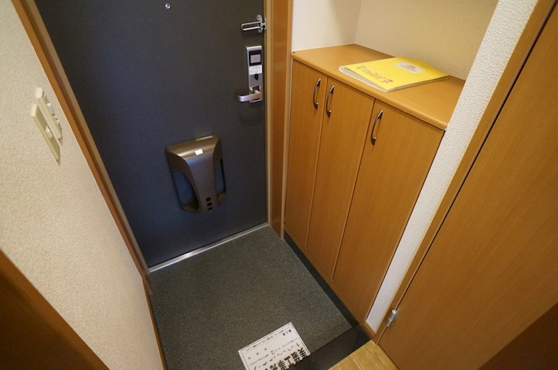 ケイズビューⅡ番館 玄関