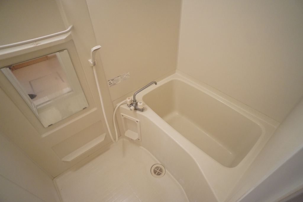 カサベルデ西大寺 風呂画像