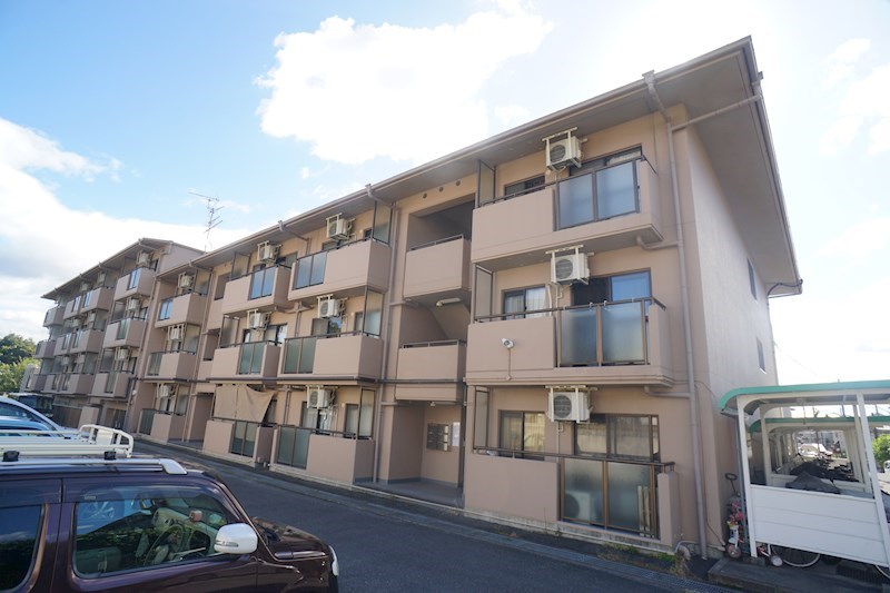 サニープレイス西大寺 301号室 外観