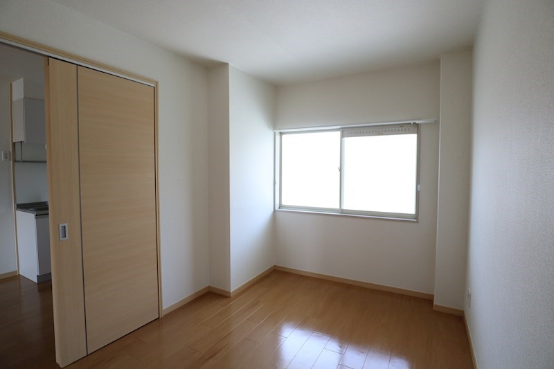 グリーンシャルマン ベッドルーム