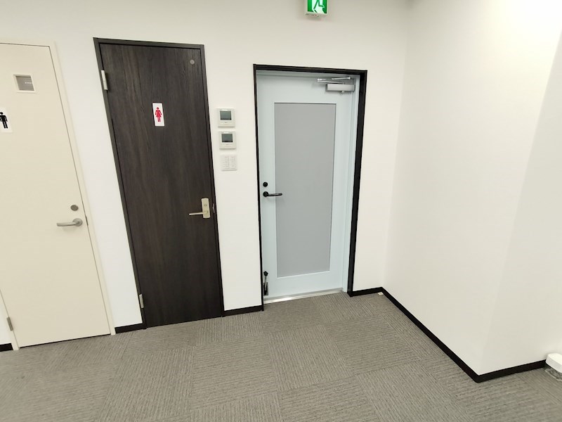 ＴＫレオンビル 玄関