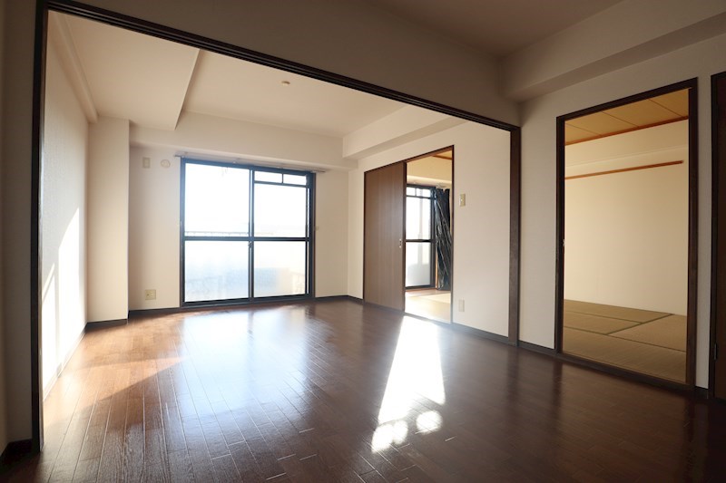 グラン・シャリオ二階堂 リビング