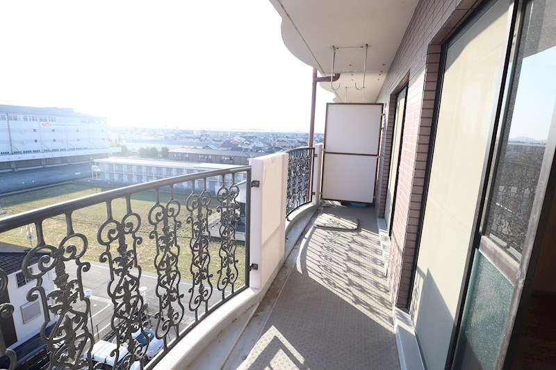 グラン・シャリオ二階堂 ベランダ