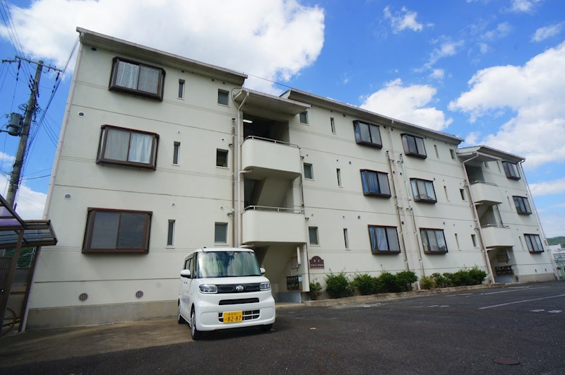 第2ネオコーポ杉田 302号室 外観