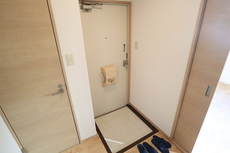 ロイヤルアーバン 玄関