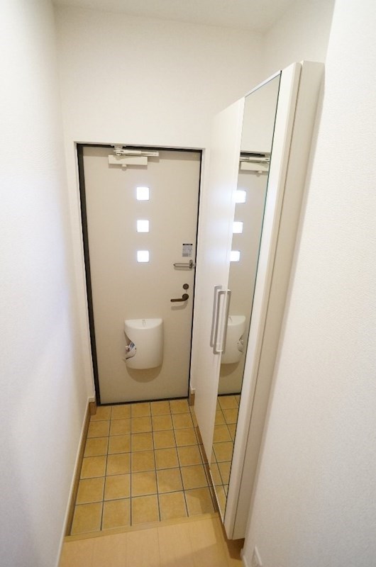 ビサイド法隆寺　弐番館 玄関