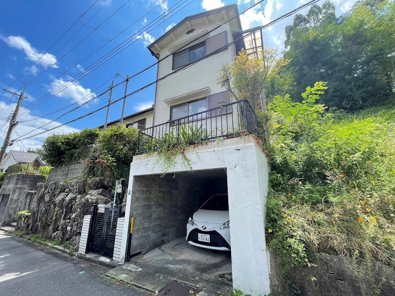 富雄泉ヶ丘戸建 外観