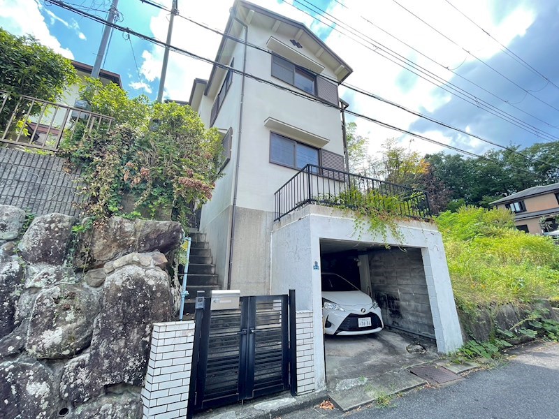 富雄泉ヶ丘戸建 その他外観1