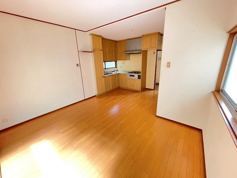 富雄泉ヶ丘戸建 リビング