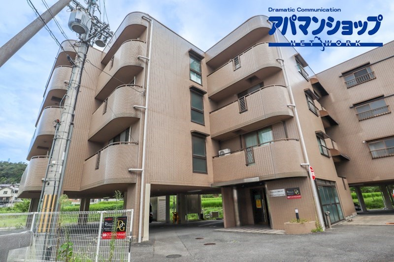 Toujours生駒EST 205号室 外観