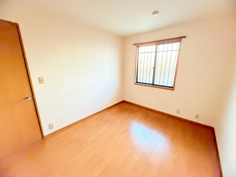 サンクコール朝和　A棟 ベッドルーム